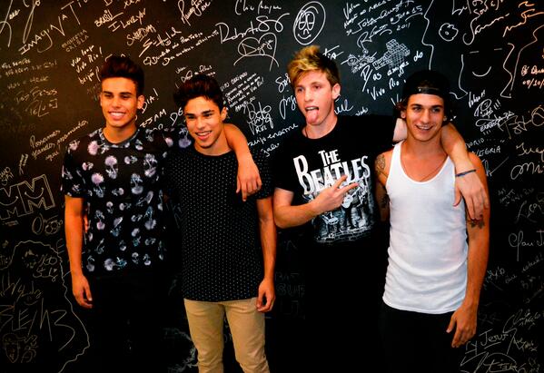 P9's tweet photo. Obrigado Rio de Janeiro! É só o começo! #P9tour http://t.co/aymYqBVZmy