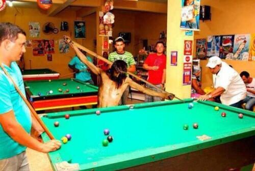 jesustuitero's tweet photo. Soy un maestro del billar http://t.co/pk1Ou02lYv