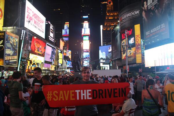 ChrisRobertHand's tweet image. An American icon is vanishing. @TimesSquareNYC will you help #savethedrivein? @honda #projectdrivein (#spons)