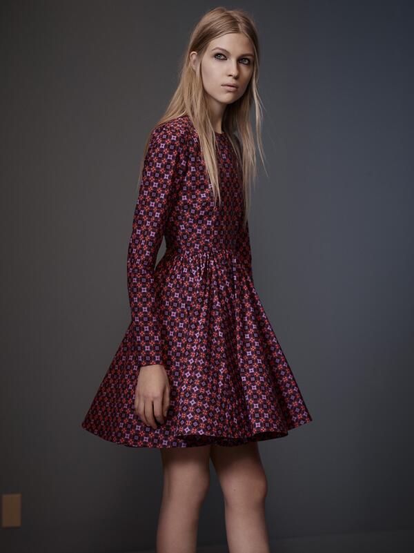 victoriabeckham's tweet photo. #VVB #SS14 x vb http://t.co/1keicMSyHQ