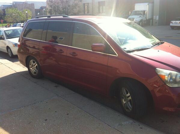 TotalCopeMove's tweet image. This guys parking is on point #lolznot @MizzouProblem