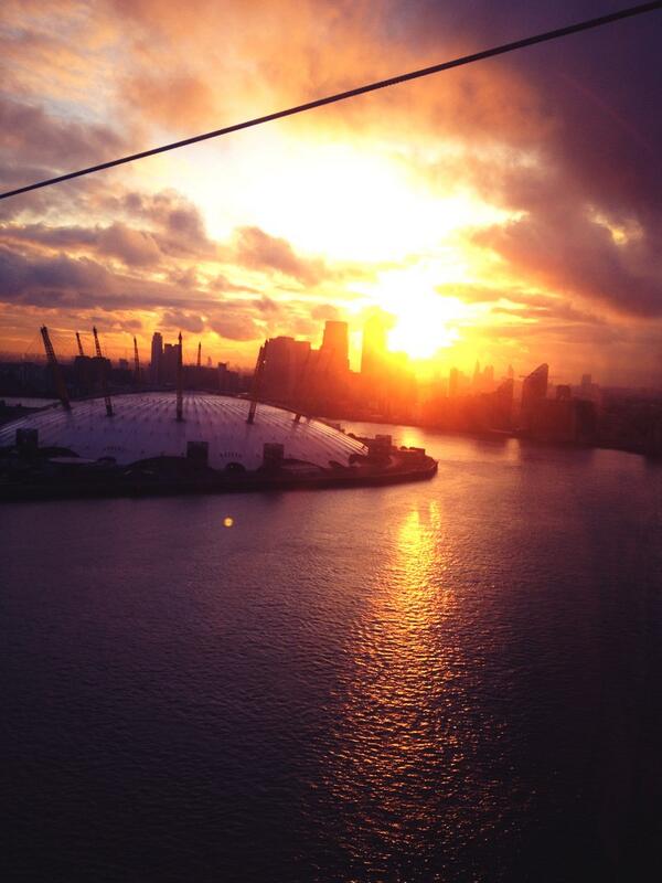 AliQas1's tweet photo. Emirates air lines view! #London #cablecars http://t.co/JBlJ8SGGMW