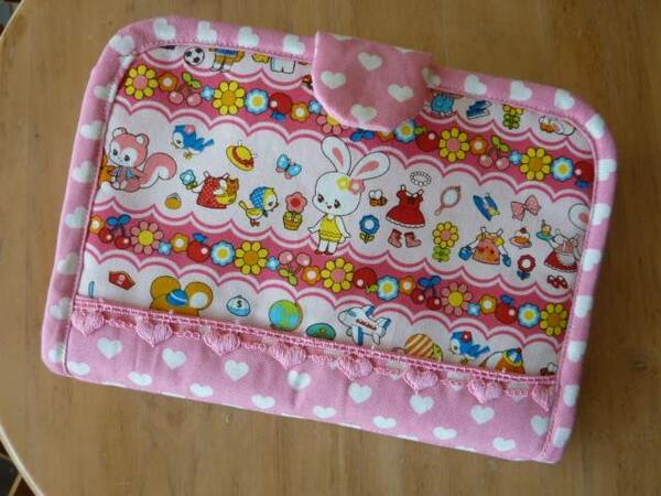 erryen11's tweet image. 可愛い♪レトロ★ハンドメイド★通帳ケースmbok.jp/_i?i=415508236全国どこでも送料メール便で80円 #wmjp #babay #kosodate #cute #通帳ケース #mama #レトロ #ikumen