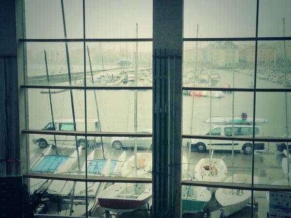 evaristonogales's tweet image. Segundo día de regatas en el #testevent13 preparando @SANTANDER2014ES  y ¡llueve a cántaros!