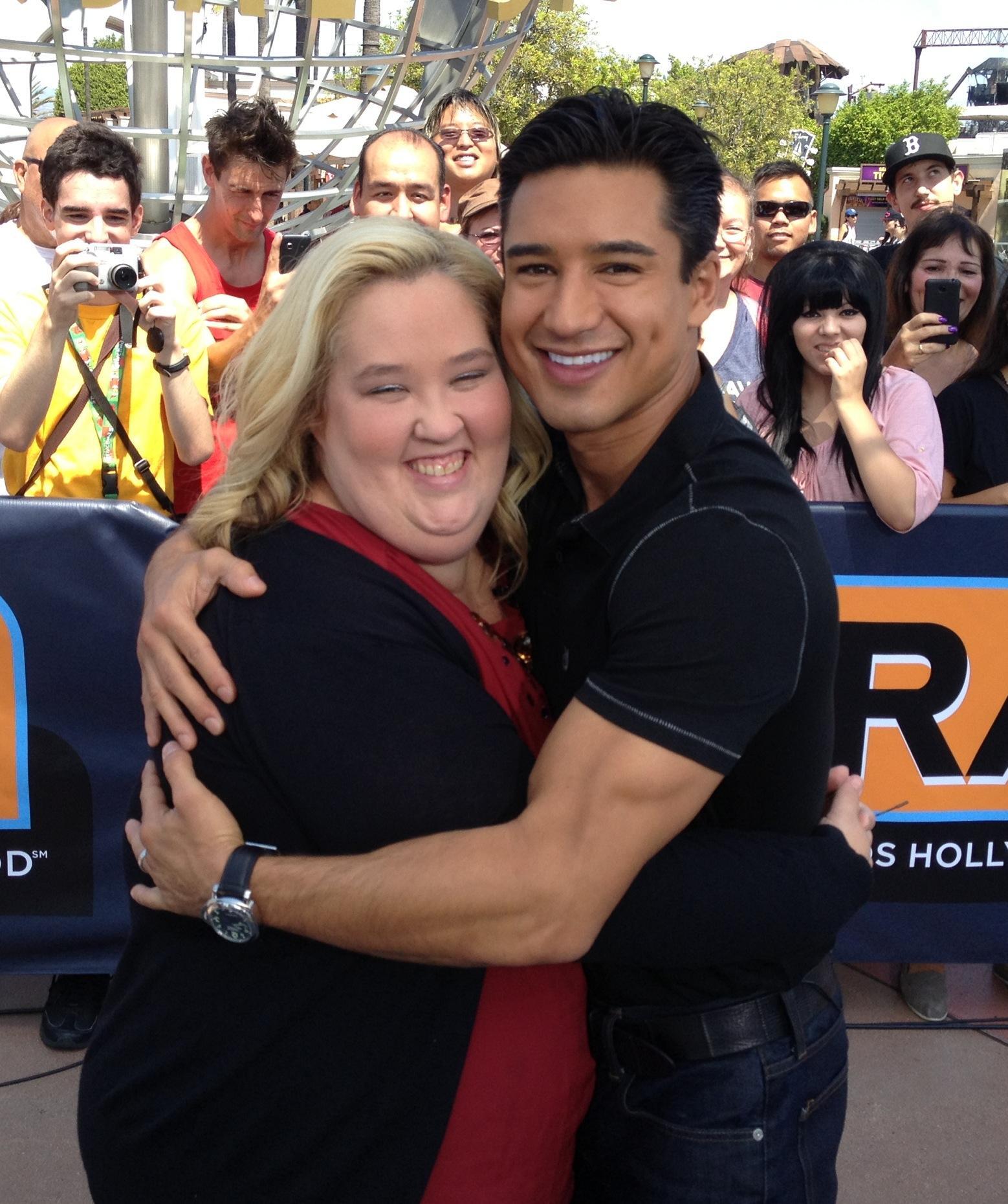 Mama June on X: "Me and Mario lopez after doing extra at city walk at  universal today had a great time #LA #MARIOLOPEZ #EXTRA  http://t.co/dEEW0GQUtE" / X