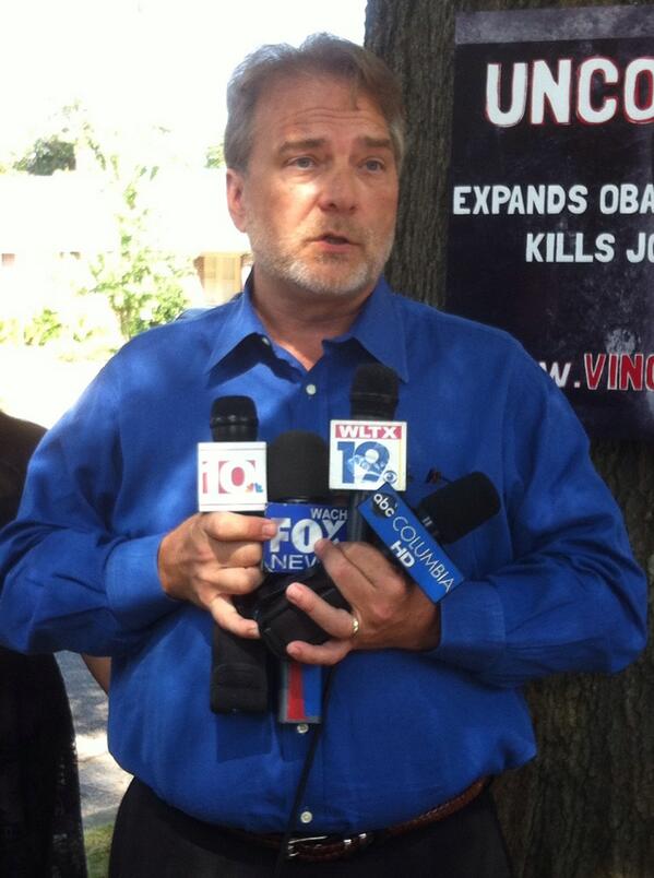 CoreyHutchins's tweet image. #TweetsFrom2013 RT @AndyShain: Sen. Brad Hutto - Human mic stand