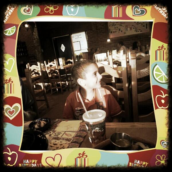 الله يحفظك وكل عام وانت بخير يا كريم