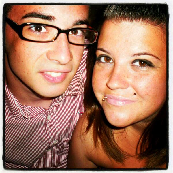 jparerah's tweet photo. Aunque no sé que decirte @africaeme , hoy sé que necesitas algo como esto... Te quiero muchísimo cariño! http://t.co/cxgAIzlJQr