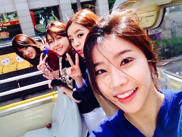 BU-3eWDCMAMR8-V.jpg:large