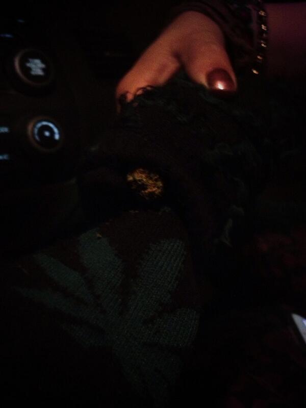 lemmuHGianna's tweet image. Thanks for the nug bro #gotmysocksback #andweed #huf @MaddYaSon