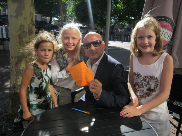 NetworkModeling's tweet photo. @PaulRemodeled and the next generation of #supermodels in Holland! http://t.co/d2fSDmS3vw