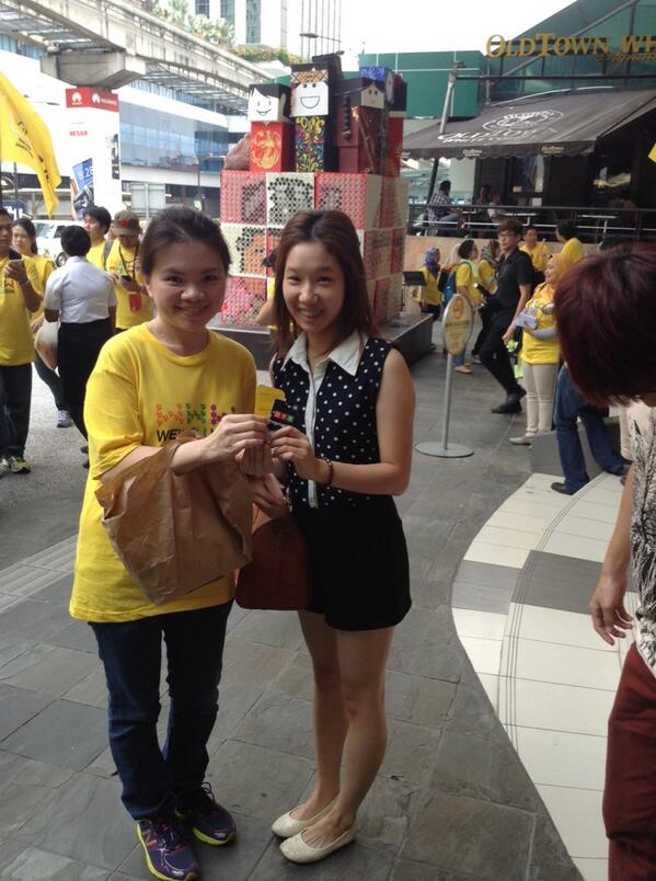 DiGiCFDT52's tweet photo. #DGWWWday #T52 #C4 http://t.co/7lyHhIZJh5