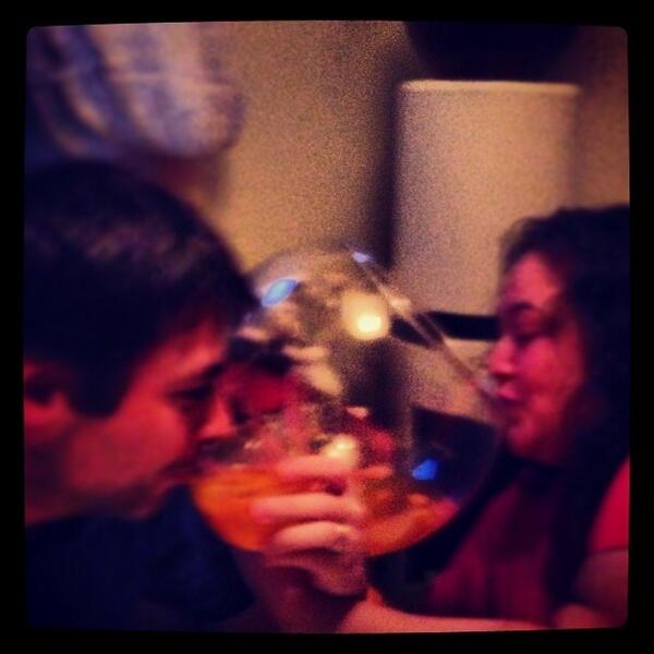 KFRMinette's tweet image. Me semble que j'ai bu qu'un seul verre?. #annivmamanetsoeur #delire #swesters #pashâtedevoirmagueuledemain