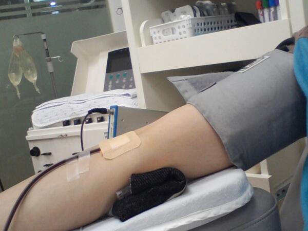 드디어 30번째 헌혈을합니다.
은장 기념메달 주세요 ~ ^^