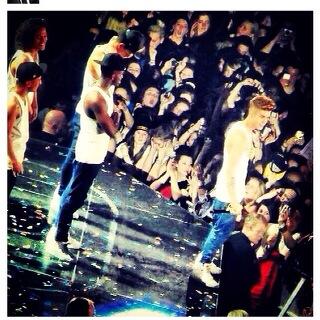 Oliviaa_Rhoades's tweet image. It's back #believetour @justinbieber  I've missed it #firstshowback