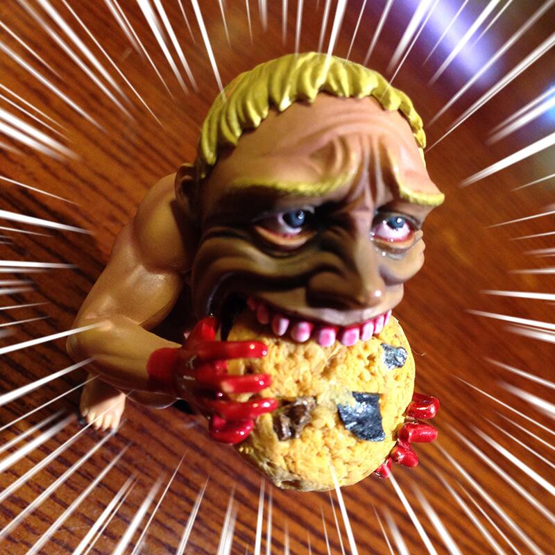 株式会社海洋堂 意外とチャーミング 海洋堂ガチャ 進撃の巨人 まる一週遅れでクッキーを喰らうの図 クッキークリッカー Cookieclicker Http T Co Glg8bpm4y6