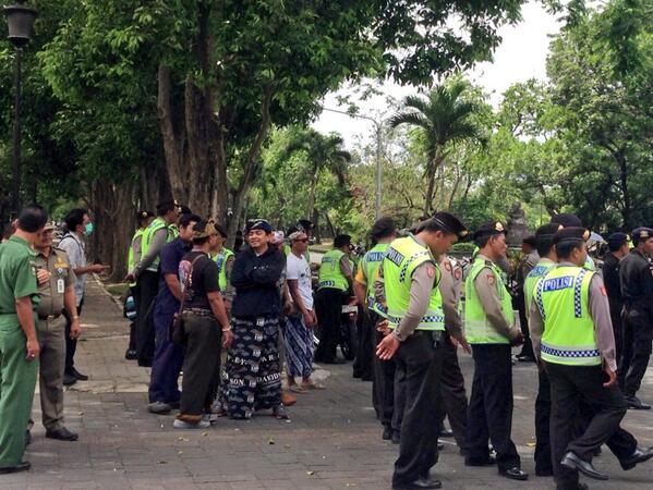 Reklamasi bau konspirasi. #BaliTolakReklamasi