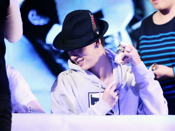 Embedded image permalink