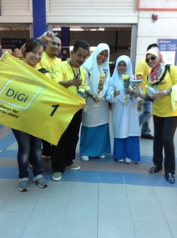 DiGiCFDT01's tweet photo. #DGWWWday#T01#C2 http://t.co/6Nh1EO0KlF