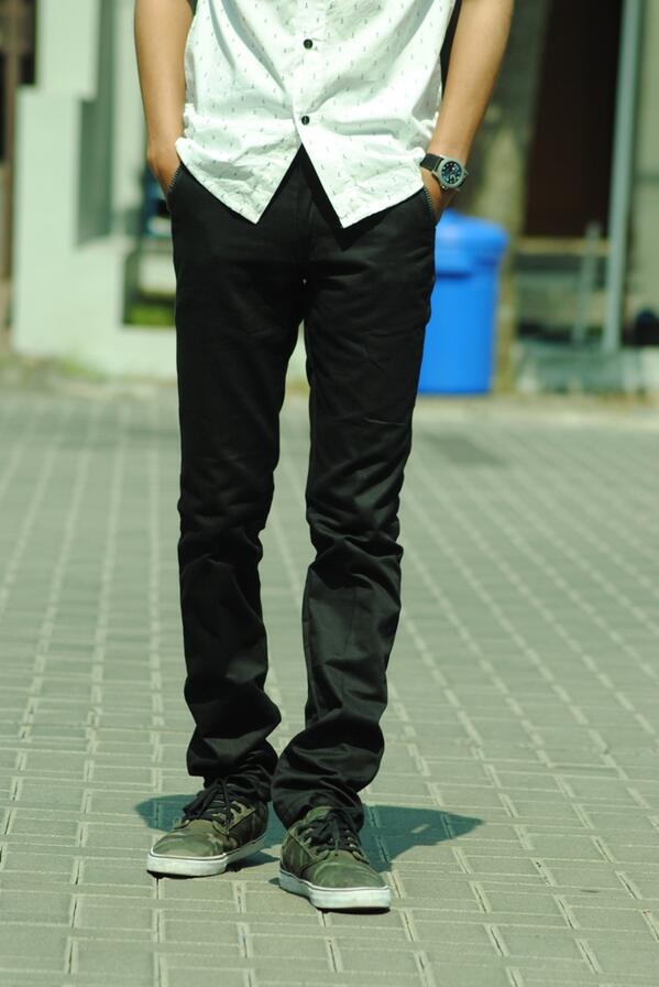 Like. pic.twitter.com/d7HBPDSJZF. mauuuuuuuu RT @CinoisID: chino black. 