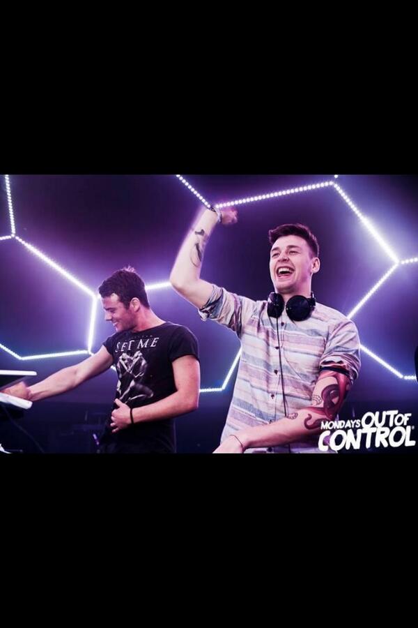 OOControl's tweet image. #leedsfreshers Out of Control #control #leeds £1 drinks and free before 11pm when you retweet this!