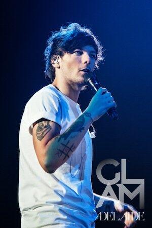 [TMH tour 2013] Photos - Page 8 BU228hTCcAAJRly