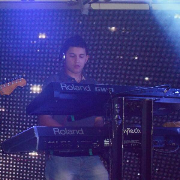 MaxsonComando tweet picture