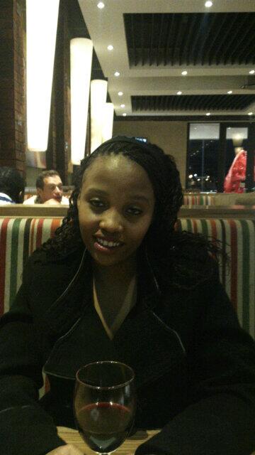 Divinepage's tweet photo. She is pretty, how is she? http://t.co/DOQuxKpWU2