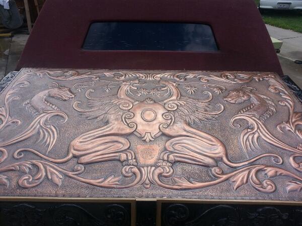 ProjectLimo's tweet photo. Copper art on the trunk of a 1988 towncar limo. #art #cars #beautiful #original http://t.co/LHn4KqDpBf