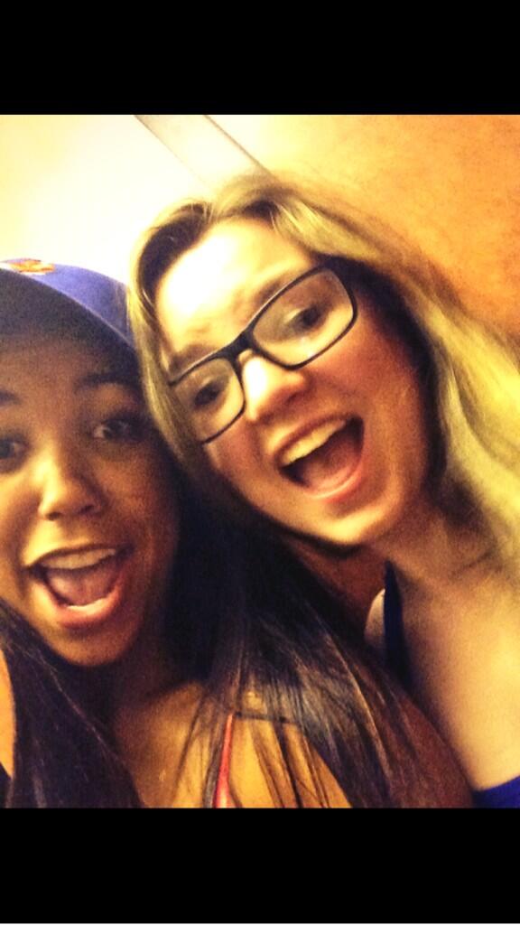 SymonePhillipss's tweet image. 💛💙💜💚 #cantwaitforthisweekend @SavHicks