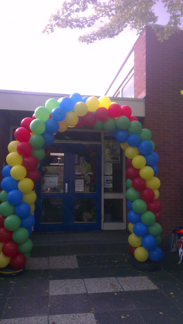 StJozefschool in Moordrecht 100 jaar. Dat hebben wij met 2 .#ZieZusvoorstellingen opgeleukt