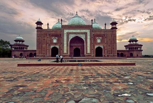 PostMosque tweet picture