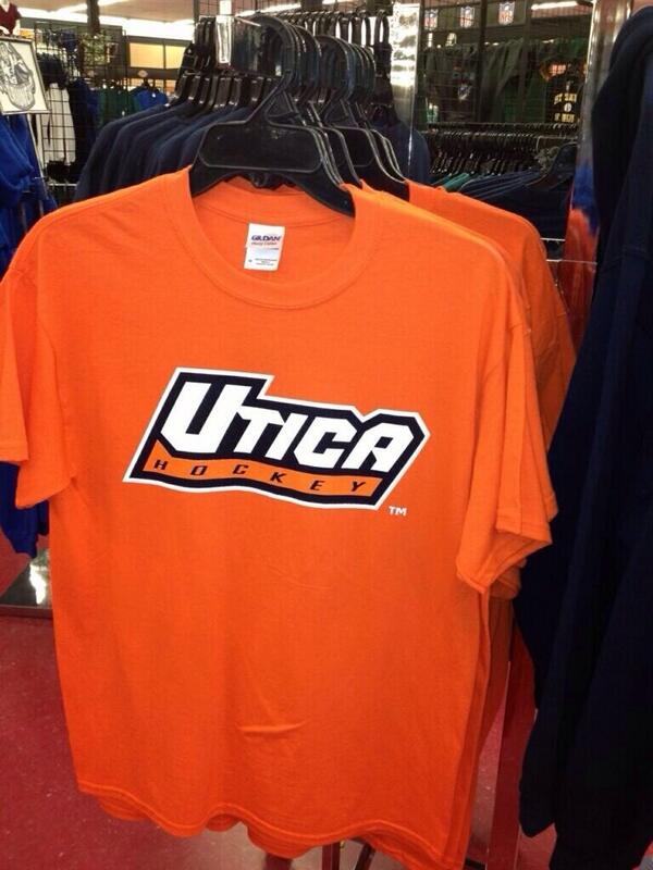 UC_BLP's tweet photo. @UCMensHockey  @UCPioneers  @UCWomensHockey Some great looking new gear now available @HerbPhilipsons 
 http://t.co/8dMxh1Wnox