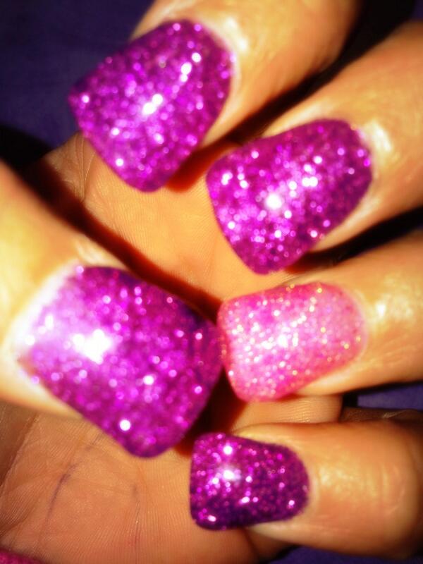PennyDDs's tweet photo. Call it what you want. I call it #jerseylicious #swag #jerseynails #fantip #glitter #sparkle #widetip http://t.co/tZGmoMc40X