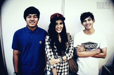 dearfriendsband's tweet photo. Follow http://t.co/2e8eQDYVHV