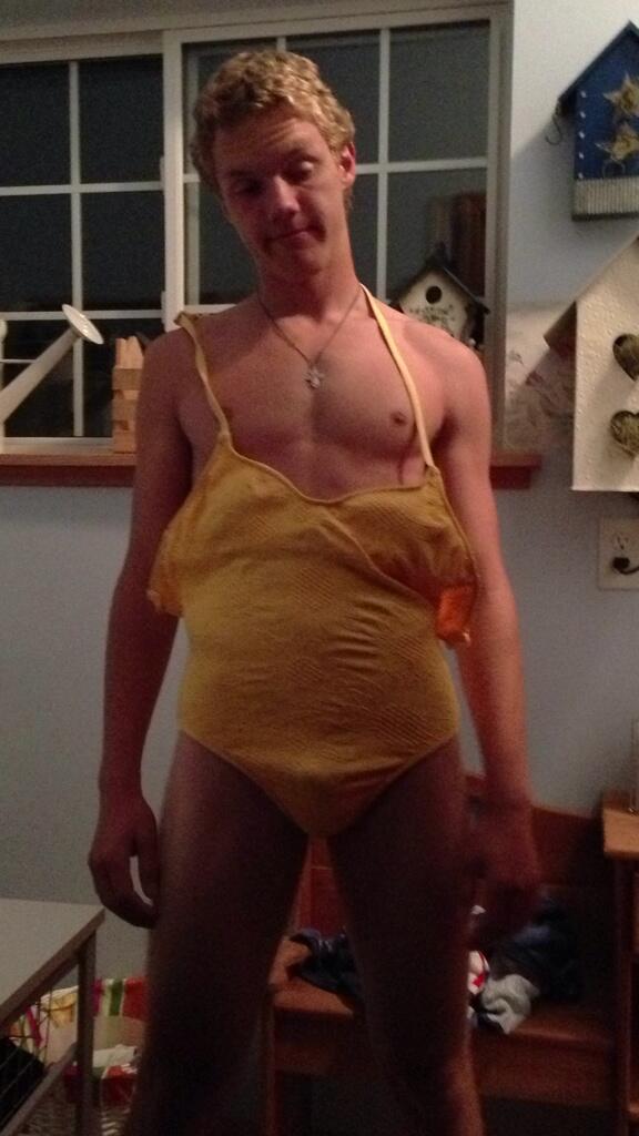 Conrad_Fox26's tweet photo. #ManCandyMonday ;) @RicDic28 @notericburns http://t.co/c5FSOi9uPv
