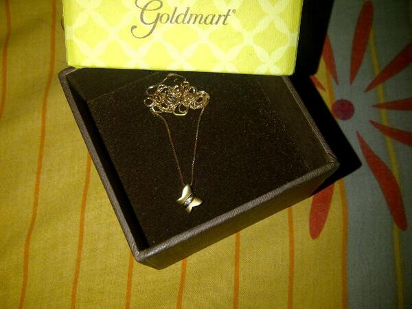 nunk0109's tweet photo. Thanks for the gift my pinguin @adan3105@GoldmartJewelry http://t.co/Xxmzlol8yO