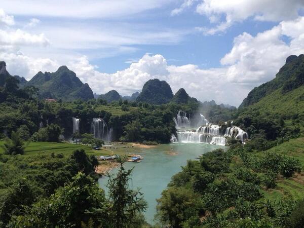 CSAIR_GLOBAL's tweet photo. New destination for Singaporean. Fly with us to beautiful Nanning&amp;Guilin Guangxi China. http://t.co/lTNVnAtYbb