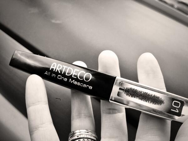 HairMakeupMe's tweet image. Tuesday #beautyfix clean skin &amp;amp; easy, precision lashes from @ArtdecoMakeup by @KarenStylistMe #MakeupMadeEasy