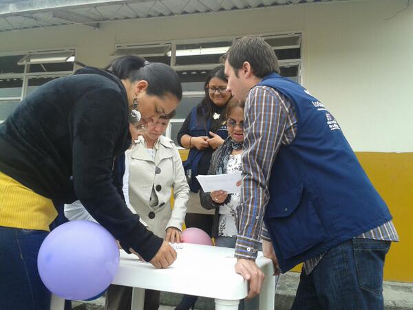 darmep85's tweet photo. Maestros de red de aprendizaje de #ptamanizales se preparan para las Pruebas Saber @Mineducacion @PTA_Colombia http://t.co/eOKt4LhHaH