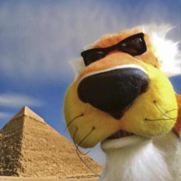 ChesterCheetah's tweet photo. #Selfie at 1 of the 7 wonders of the world. I'm very close to becoming the eighth. Where have you been? #SayCheesy http://t.co/CeCmuXLbWC