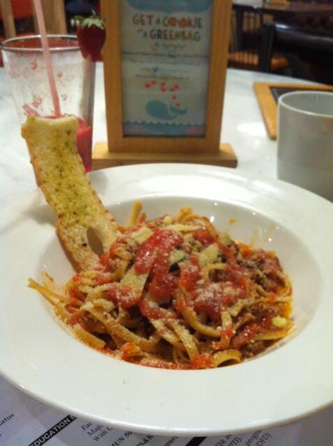 pu3pertiwi's tweet photo. Yummy nya beef ball @hummingbird_eat http://t.co/BlBuswOmpQ