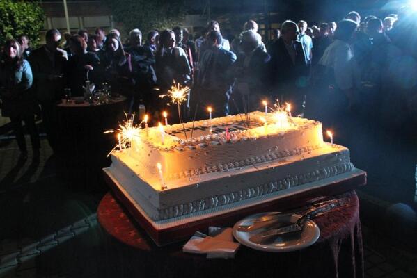 Yapı Merkezi bu ay itibariyle 48 yılı geride bıraktı. İşte kutlamalardan bir kare...
