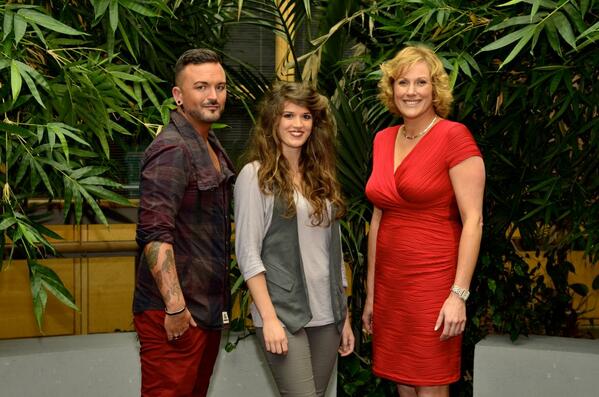 DCCIreland's tweet photo. @CraftMaster on RTÉ 1 at 7pm tonight.  Edel MacBride welcomes 3 apprentices into her studio.  http://t.co/7QwWe4cOUb http://t.co/xbjylm1NRe
