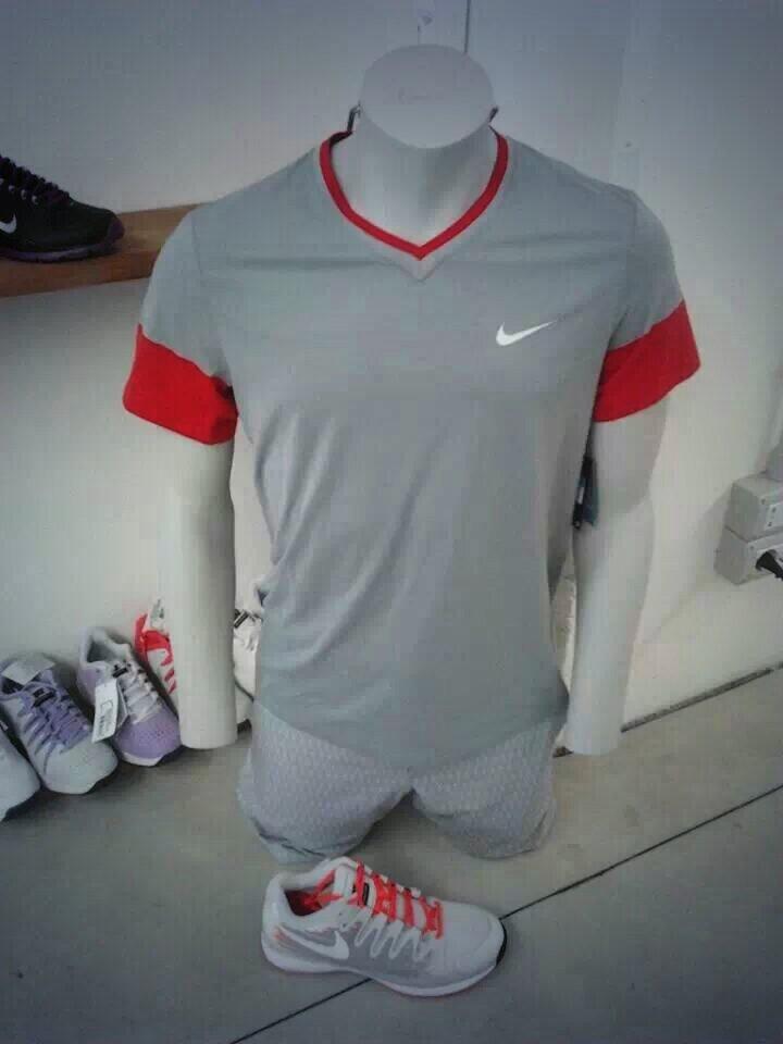 Novità sulla collezione Nike 2013? - Pagina 31 BU7ZkZkCcAAkGDJ