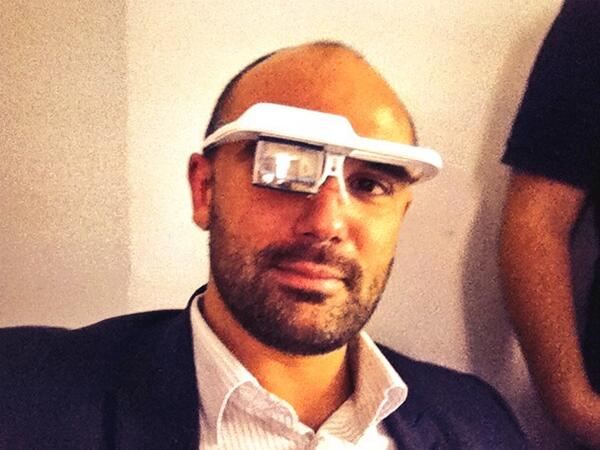 marcbagur's tweet image. WOW! Amazing stuff from Laster Technologies, love it! #eyephone #Laster #AR #french with @PolmStudio &amp;amp; Thierry Penet