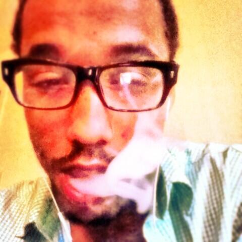 ManOfManyWishes's tweet photo. Good morning world!! #wakeandbake http://t.co/Z1qPuGXooP
