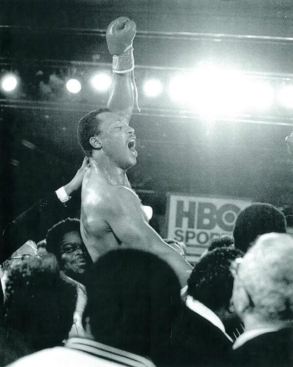 PinkThomasWBC's tweet image. Hey everybody! Be sure to like @SportsTitans1 on #Facebook. 
facebook.com/sportstitans 
Relive the #glory of #boxing