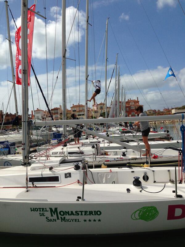 Muchas gracias al <a href="/hotelmonasterio/">Hotel Monasterio</a> por su colaboración con  <a href="/Puertosherry/">Puerto Sherry</a> en la apuesta por la Vela en la Bahía