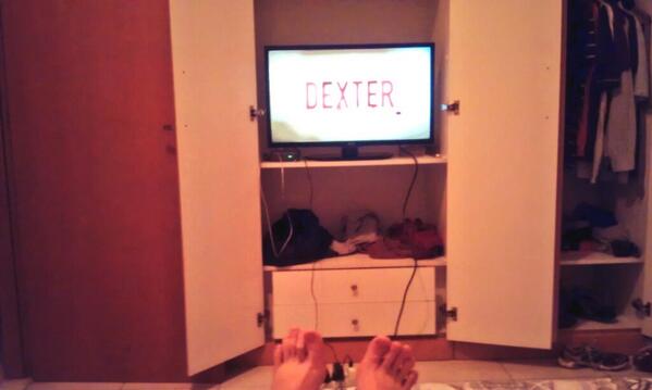 CJDubai's tweet photo. Finally doing some catch up! #dexter #breakingbad #newsroom tonight is awesome! http://t.co/tdo3pI4mFQ